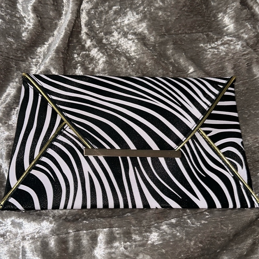 Zebra Clutch